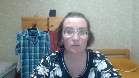 Snapshot of smart_rose chatting on 09-10-25, 06:19 smart_rose online show from 09-10-25, 06:19