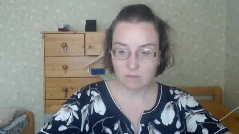 Snapshot of smart_rose chatting on 09-15-25, 12:16 smart_rose online show from 09-15-25, 12:16