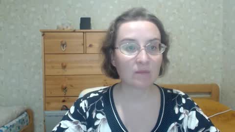 Snapshot of smart_rose chatting on 09-16-25, 02:40 smart_rose online show from 09-16-25, 02:40