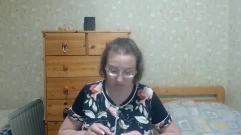 Snapshot of smart_rose chatting on 09-17-25, 07:04 smart_rose online show from 09-17-25, 07:04