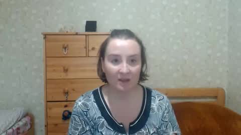 Snapshot of smart_rose chatting on 09-28-25, 02:00 smart_rose online show from 09-28-25, 02:00