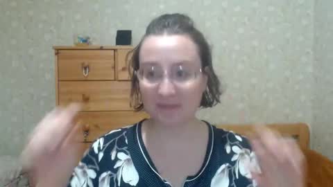 Snapshot of smart_rose chatting on 10-04-25, 01:53 smart_rose online show from 10-04-25, 01:53