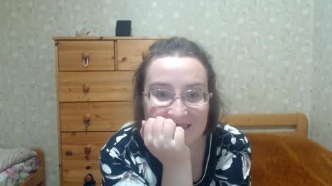 Snapshot of smart_rose chatting on 10-05-25, 02:37 smart_rose online show from 10-05-25, 02:37