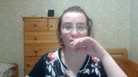 Snapshot of smart_rose chatting on 10-08-25, 06:38 smart_rose online show from 10-08-25, 06:38