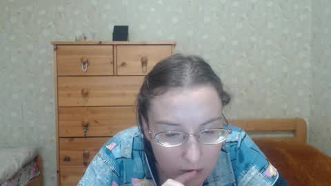 Snapshot of smart_rose chatting on 11-03-25, 11:33 smart_rose online show from 11-03-25, 11:33