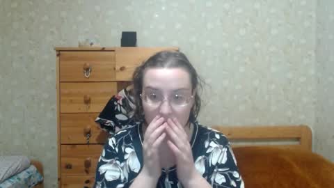 Snapshot of smart_rose chatting on 11-10-25, 04:28 smart_rose online show from 11-10-25, 04:28