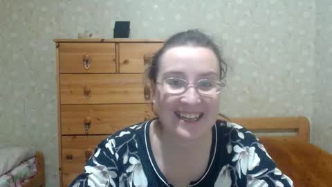 Snapshot of smart_rose chatting on 11-19-25, 04:51 smart_rose online show from 11-19-25, 04:51