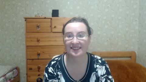 Snapshot of smart_rose chatting on 11-20-25, 04:18 smart_rose online show from 11-20-25, 04:18