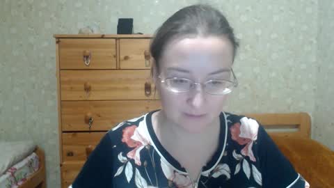 Snapshot of smart_rose chatting on 11-23-25, 03:23 smart_rose online show from 11-23-25, 03:23