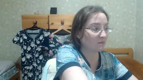 Snapshot of smart_rose chatting on 11-26-25, 03:35 smart_rose online show from 11-26-25, 03:35