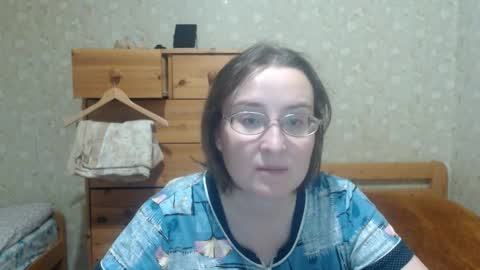 Snapshot of smart_rose chatting on 11-27-25, 05:04 smart_rose online show from 11-27-25, 05:04