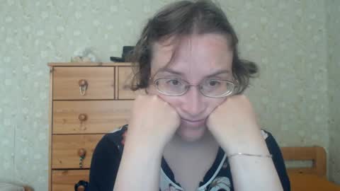 Snapshot of smart_rose chatting on 05-17-26, 02:24 smart_rose online show from 05-17-26, 02:24