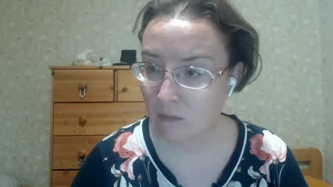 Snapshot of smart_rose chatting on 05-25-26, 07:53 smart_rose online show from 05-25-26, 07:53