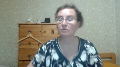 Snapshot of smart_rose chatting on 05-28-26, 09:12 smart_rose online show from 05-28-26, 09:12