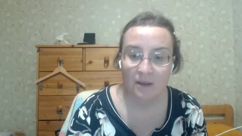 Snapshot of smart_rose chatting on 05-31-26, 06:09 smart_rose online show from 05-31-26, 06:09
