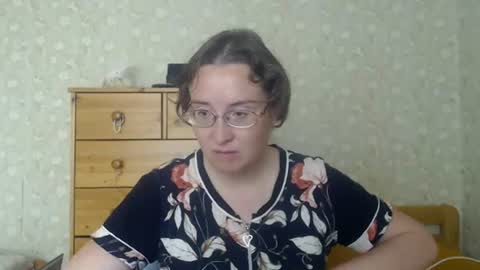 Snapshot of smart_rose chatting on 06-22-26, 04:42 smart_rose online show from 06-22-26, 04:42
