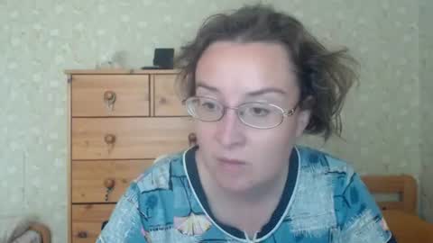 Snapshot of smart_rose chatting on 07-09-26, 11:47 smart_rose online show from 07-09-26, 11:47