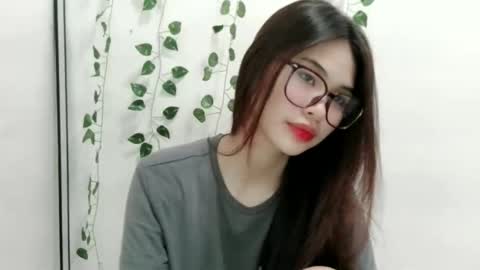 Snapshot of smellon_shake chatting on 10-14-25, 01:50 Julia online show from 10-14-25, 01:50