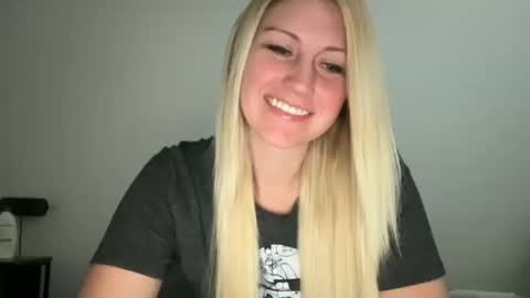 smexxii93 online show from 10-20-25, 02:28