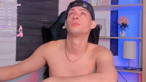 Snapshot of smiith_jade chatting on 12-08-24, 12:29 Jade Smiith online show from 12-08-24, 12:29