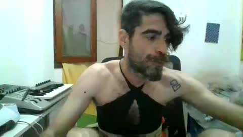 Snapshot of smile3555 chatting on 04-26-26, 05:05 willy online show from 04-26-26, 05:05