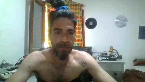 Snapshot of smile3555 chatting on 05-29-26, 06:33 willy online show from 05-29-26, 06:33