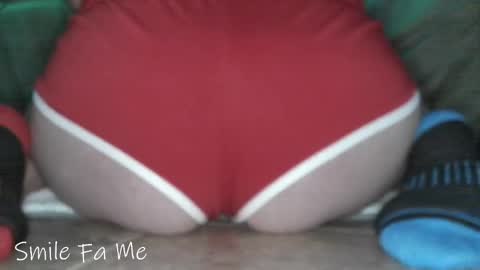 Snapshot of smilefame123 chatting on 10-08-25, 06:38 Smile Fa Me online show from 10-08-25, 06:38