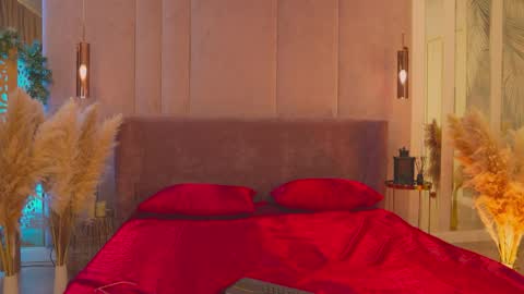 Mia online show from 04-02-26, 05:05