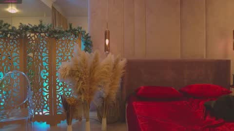 Mia online show from 04-03-26, 05:05