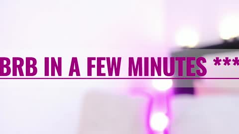 Snapshot of smiling__girl chatting on 12-22-24, 02:38 online show from 12-22-24, 02:38