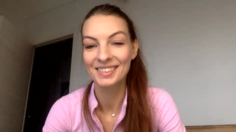 smiling_lexa online show from 12-23-25, 07:50