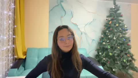 smiling_riddle online show from 12-20-24, 05:29