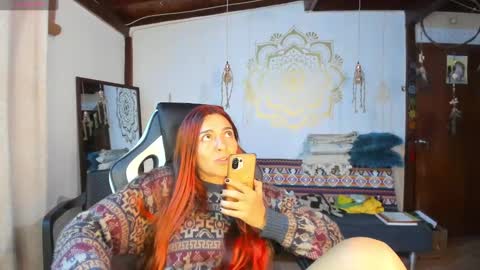 Snapshot of smilingsalor chatting on 12-18-24, 02:10 SmilingSalor online show from 12-18-24, 02:10