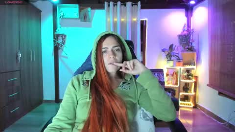 Snapshot of smilingsalor chatting on 02-03-25, 01:19 SmilingSalor online show from 02-03-25, 01:19