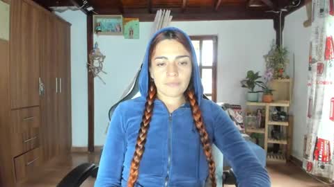 Snapshot of smilingsalor chatting on 02-09-25, 10:32 SmilingSalor online show from 02-09-25, 10:32