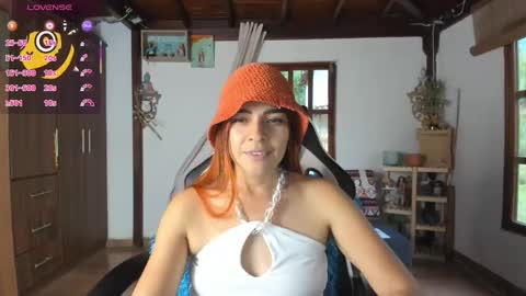 Snapshot of smilingsalor chatting on 03-08-25, 11:07 SmilingSalor online show from 03-08-25, 11:07