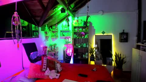 Snapshot of smilingsalor chatting on 11-03-25, 01:51 SmilingSalor online show from 11-03-25, 01:51