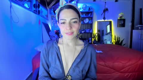 Snapshot of smilingsalor chatting on 11-17-25, 01:22 SmilingSalor online show from 11-17-25, 01:22