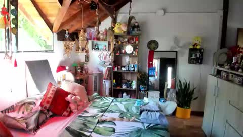 SmilingSalor online show from 12-21-25, 04:14