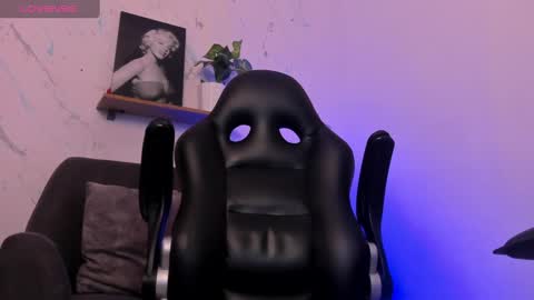 SMIT  online show from 02-18-25, 08:36