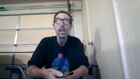 smoke-4-me online show from 10-19-25, 05:35