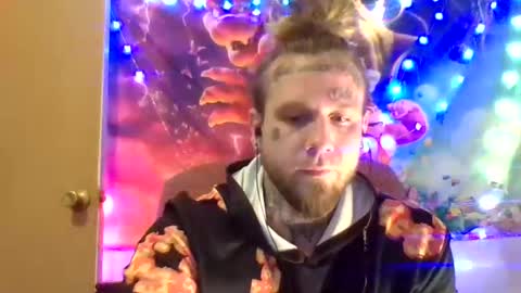 Snapshot of smokebluntafterblunt chatting on 12-31-24, 12:54 smoke online show from 12-31-24, 12:54