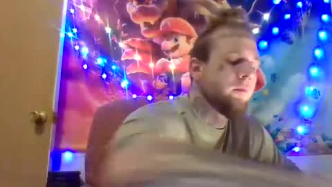 Snapshot of smokebluntafterblunt chatting on 01-13-25, 01:34 smoke online show from 01-13-25, 01:34