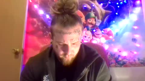 Snapshot of smokebluntafterblunt chatting on 02-15-25, 01:53 smoke online show from 02-15-25, 01:53