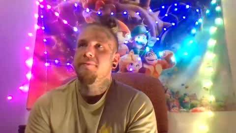 Snapshot of smokebluntafterblunt chatting on 03-08-25, 03:06 smoke online show from 03-08-25, 03:06