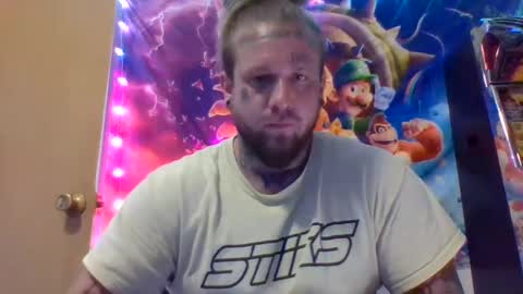 Snapshot of smokebluntafterblunt chatting on 09-23-25, 10:46 smoke online show from 09-23-25, 10:46