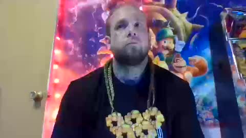 Snapshot of smokebluntafterblunt chatting on 10-19-25, 01:56 smoke online show from 10-19-25, 01:56