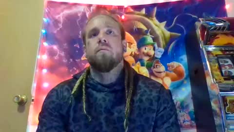 Snapshot of smokebluntafterblunt chatting on 10-30-25, 12:34 smoke online show from 10-30-25, 12:34