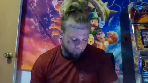 Snapshot of smokebluntafterblunt chatting on 11-18-25, 11:03 smoke online show from 11-18-25, 11:03