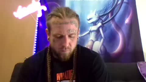 Snapshot of smokebluntafterblunt chatting on 04-21-26, 02:04 smoke online show from 04-21-26, 02:04